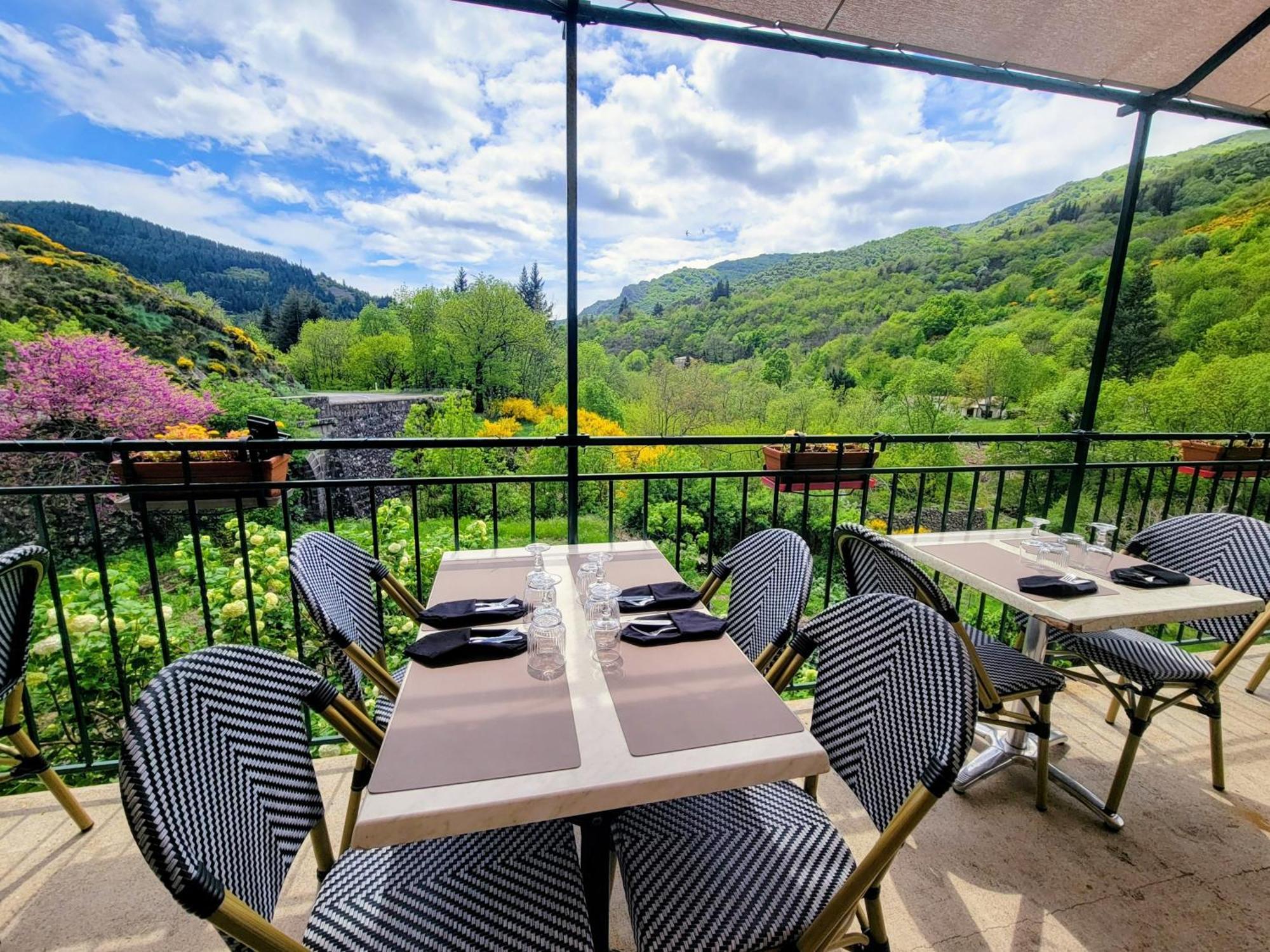 Auberge Arthea Laviolle Exterior foto